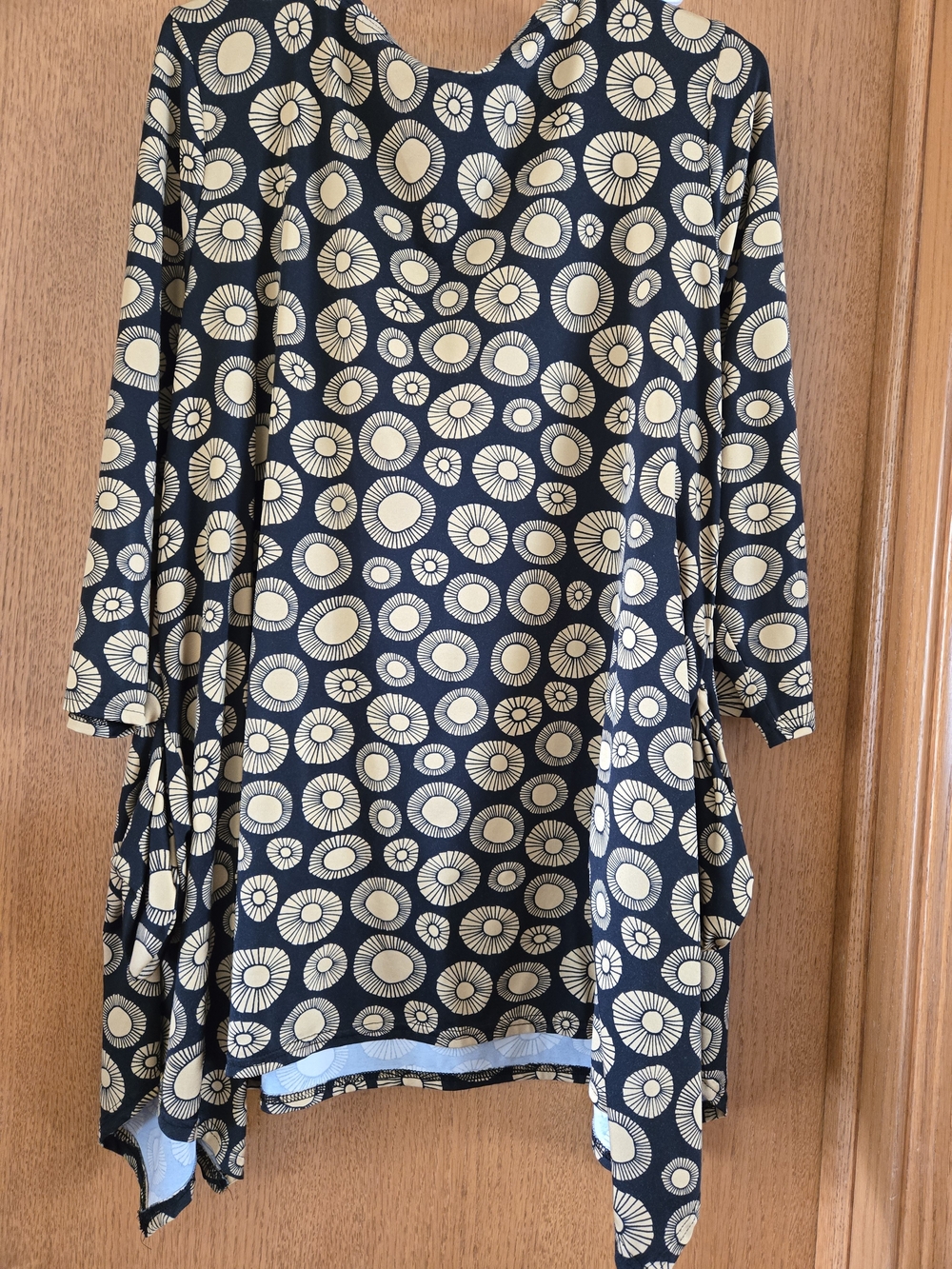 Womens Black and Cream Patterned Long-Sleeve Shirt